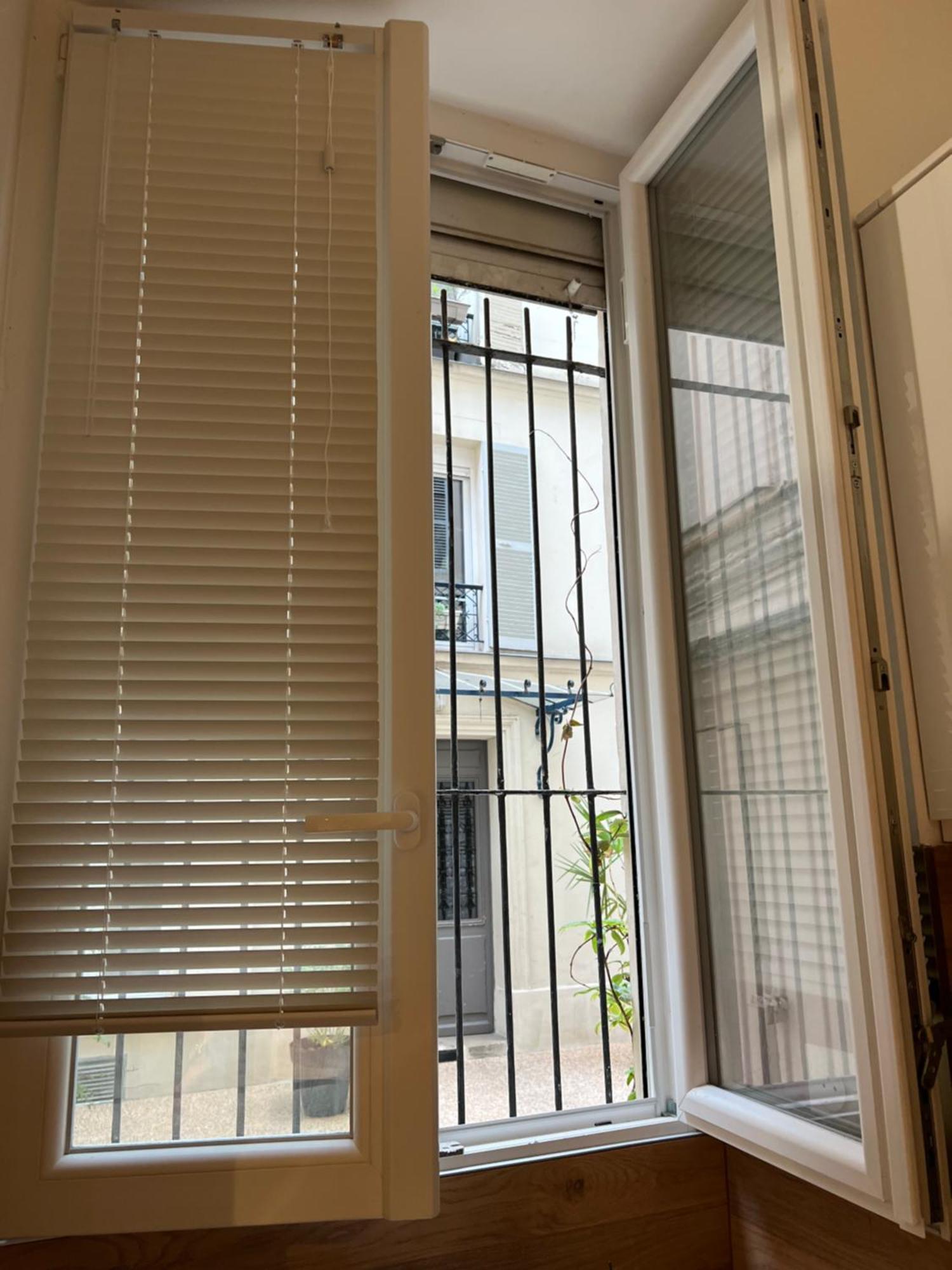 Charme Cosy Au Coeur De Paris Apartment Exterior photo